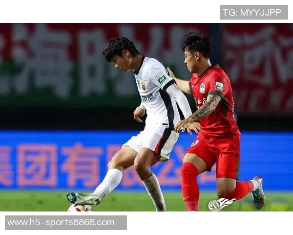 李新翔畅谈与偶像武磊同场竞技的奇妙体验与进球惊喜